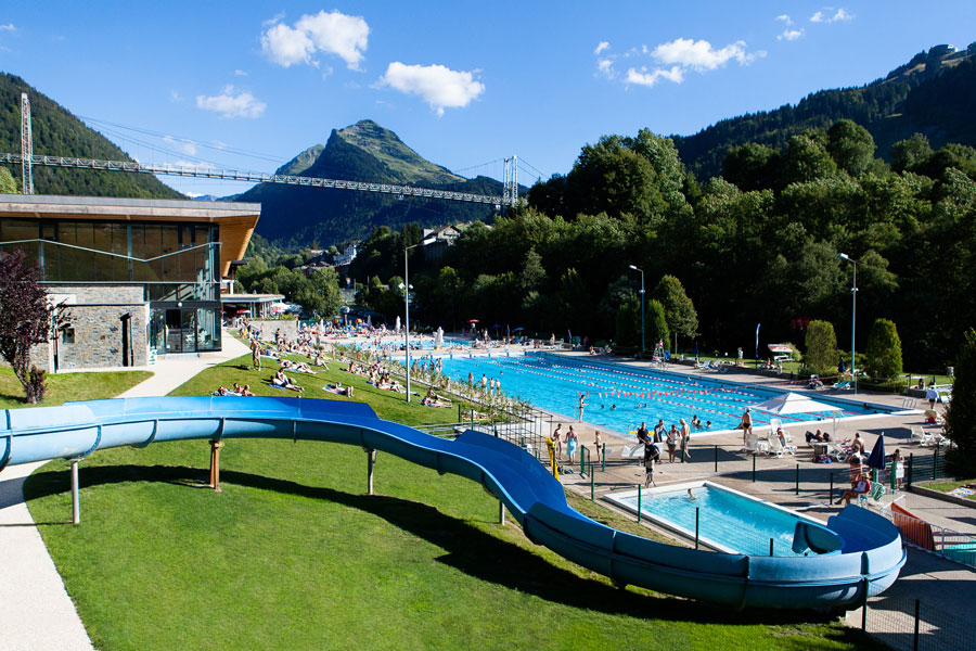 Morzine swimming pool