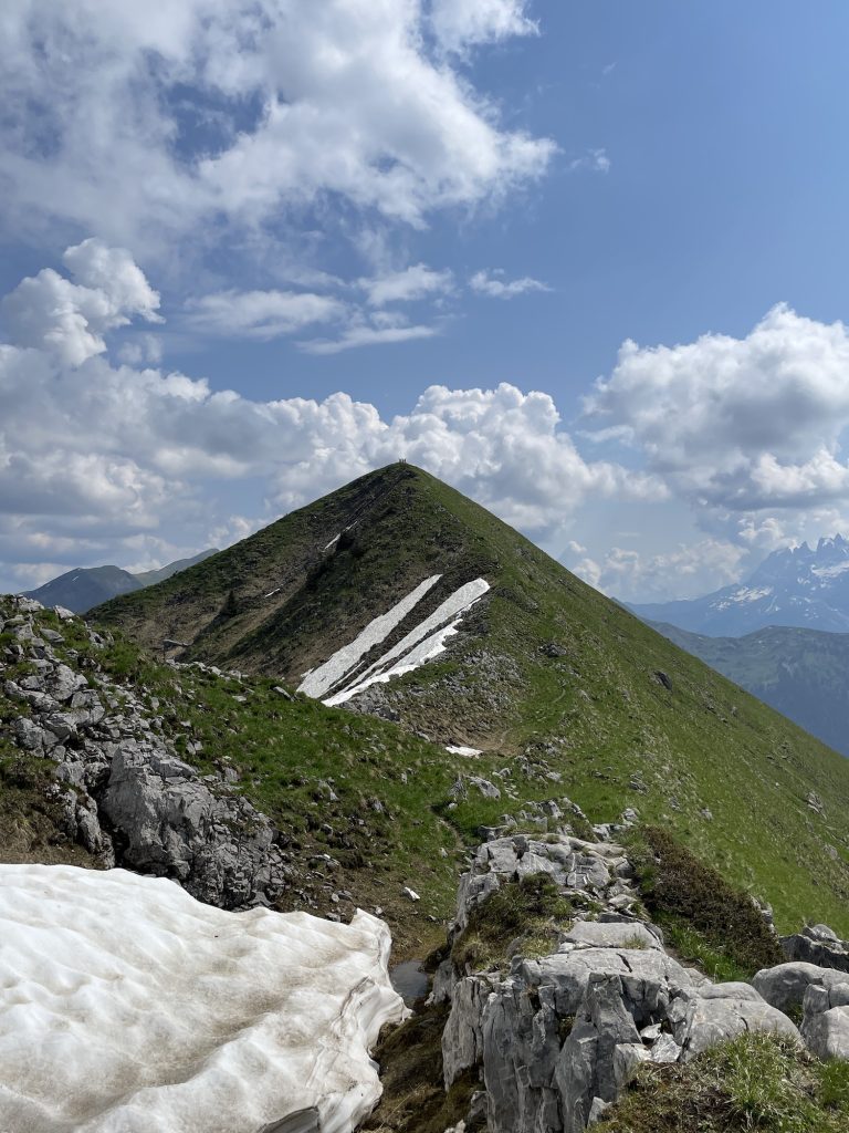 Our favourite hikes summer in morzine