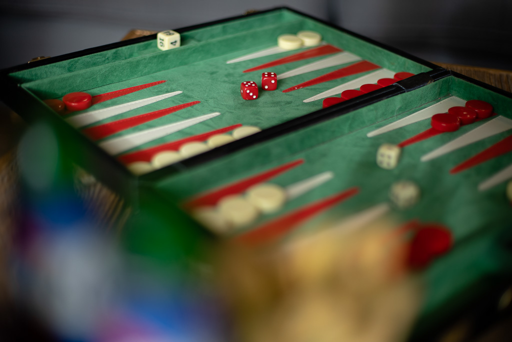 Backgammon game ready to play at Chalet La Grange