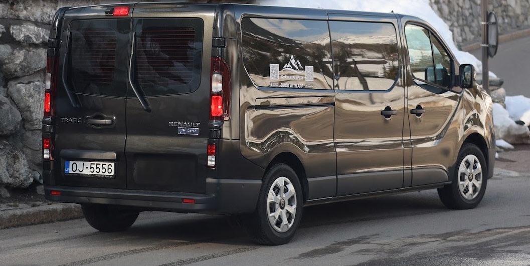 go transfer peak transfer van in winter